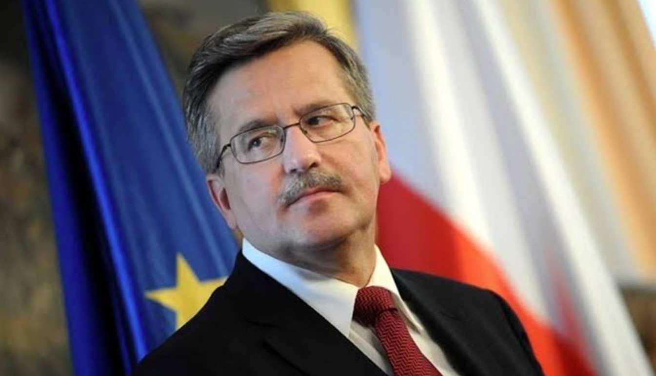Експрезидент Польщі висміяв реакцію Навроцького на падіння російської ракети Експрезидент Польщі висміяв реакцію Навроцького на падіння російської ракети